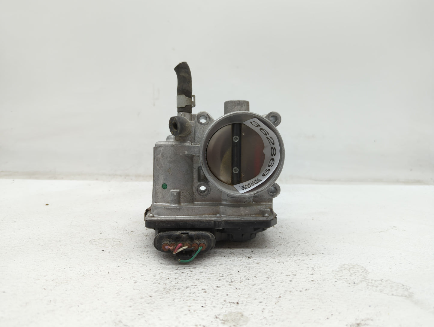 2013-2019 Nissan Sentra Throttle Body P/N:3RA60-01 C 3RA60-01 E, 3RA60-01 D Fits Fits 2013 2014 2015 2016 2017 2018 2019 OEM