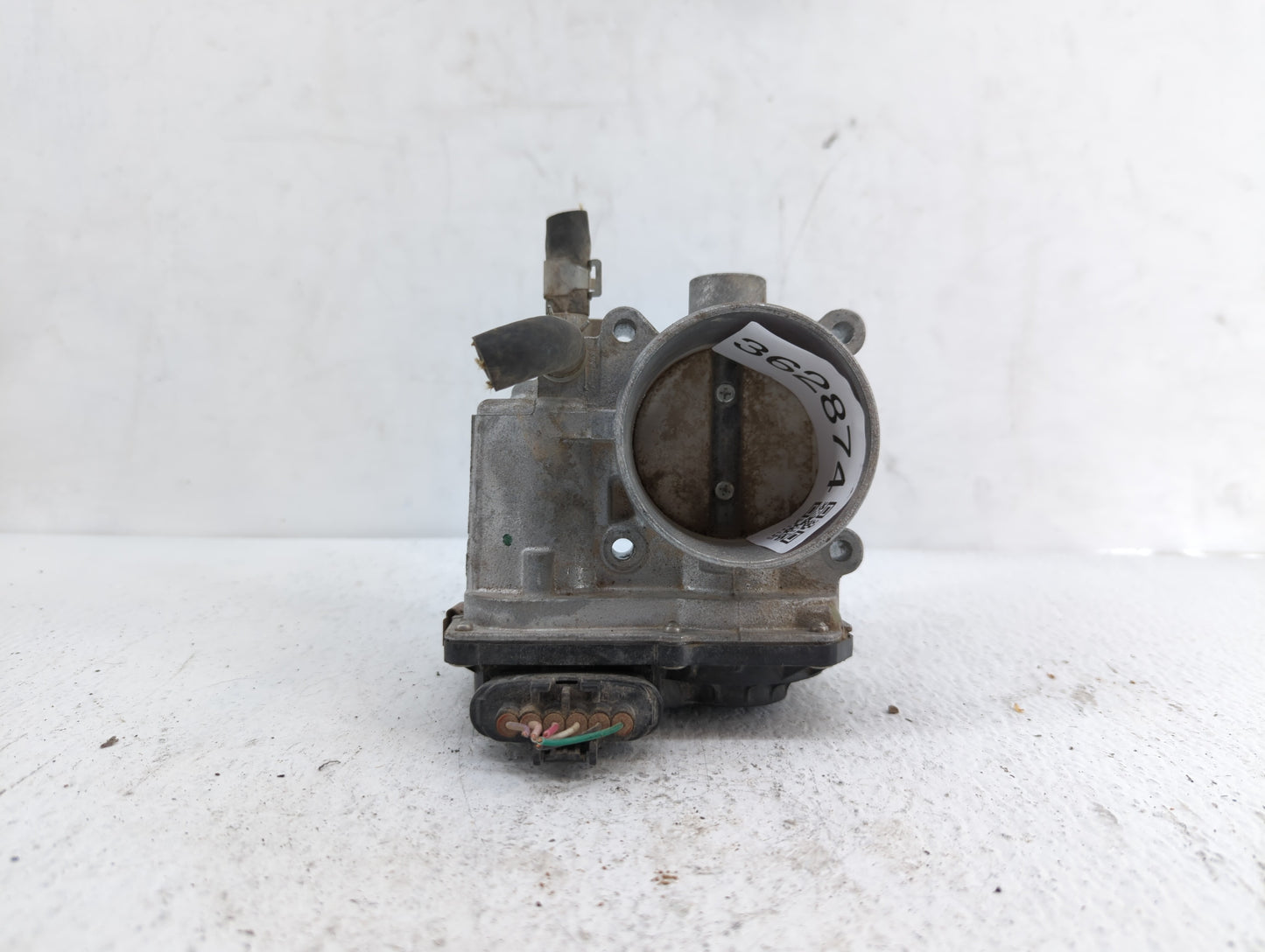2013-2019 Nissan Sentra Throttle Body P/N:3RA60-01 C 3RA60-01 E, 3RA60-01 D Fits Fits 2013 2014 2015 2016 2017 2018 2019 OEM