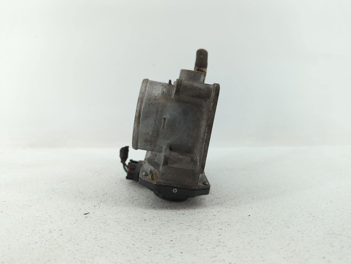 2013-2019 Nissan Sentra Throttle Body P/N:3RA60-01 C 3RA60-01 E, 3RA60-01 D Fits Fits 2013 2014 2015 2016 2017 2018 2019 OEM