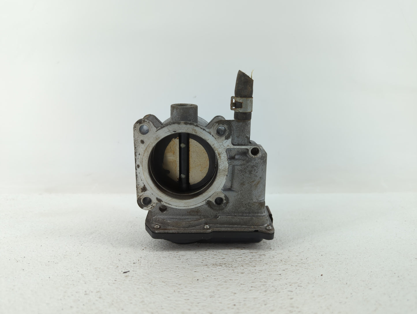 2013-2019 Nissan Sentra Throttle Body P/N:3RA60-01 C 3RA60-01 E, 3RA60-01 D Fits Fits 2013 2014 2015 2016 2017 2018 2019 OEM