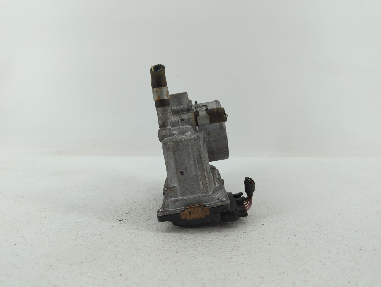 2013-2019 Nissan Sentra Throttle Body P/N:3RA60-01 C 3RA60-01 E, 3RA60-01 D Fits Fits 2013 2014 2015 2016 2017 2018 2019 OEM