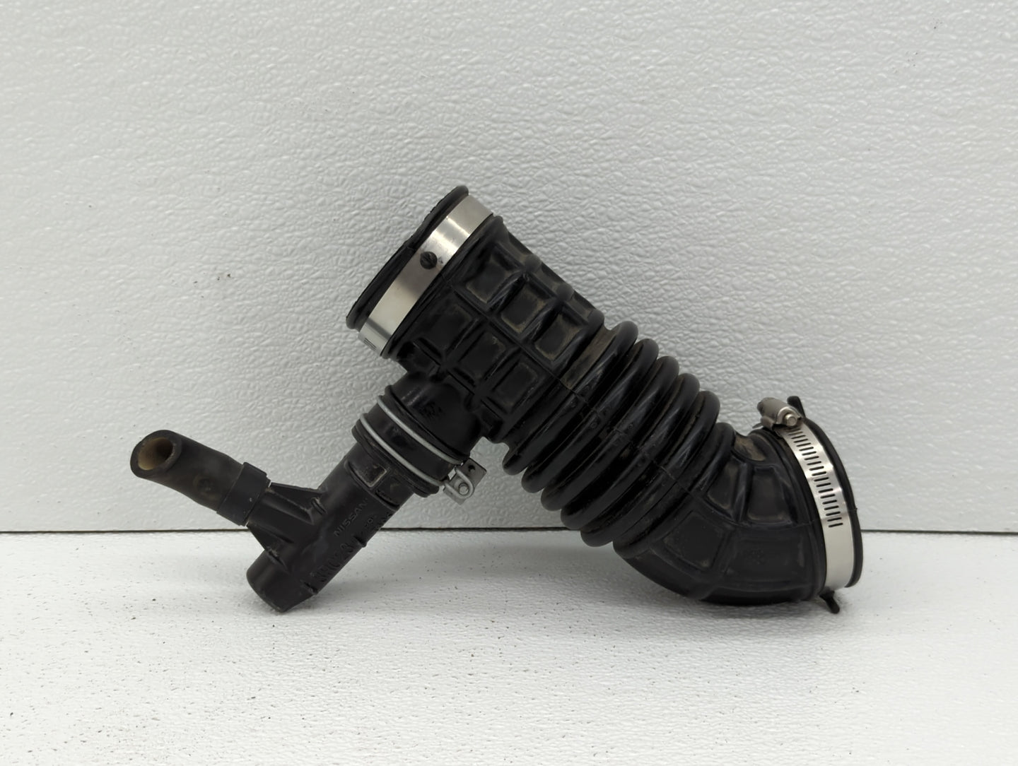 2017 Nissan Sentra Air Cleaner Intake-duct Hose Tube - Oemusedautoparts1.com