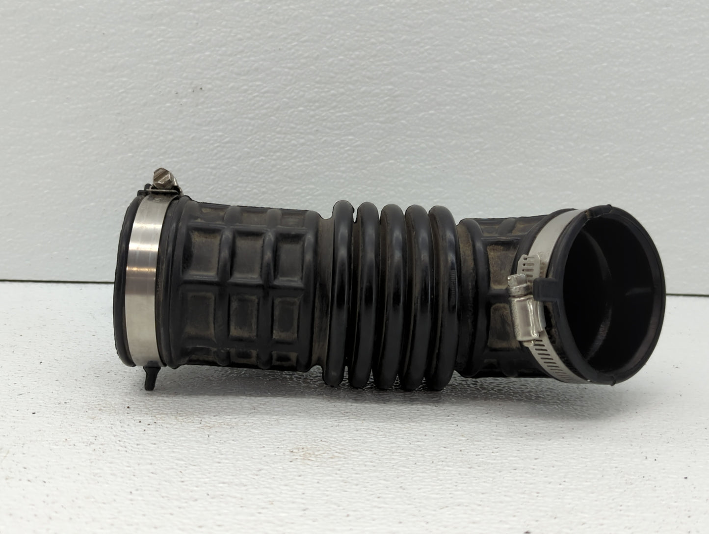 2017 Nissan Sentra Air Cleaner Intake-duct Hose Tube - Oemusedautoparts1.com