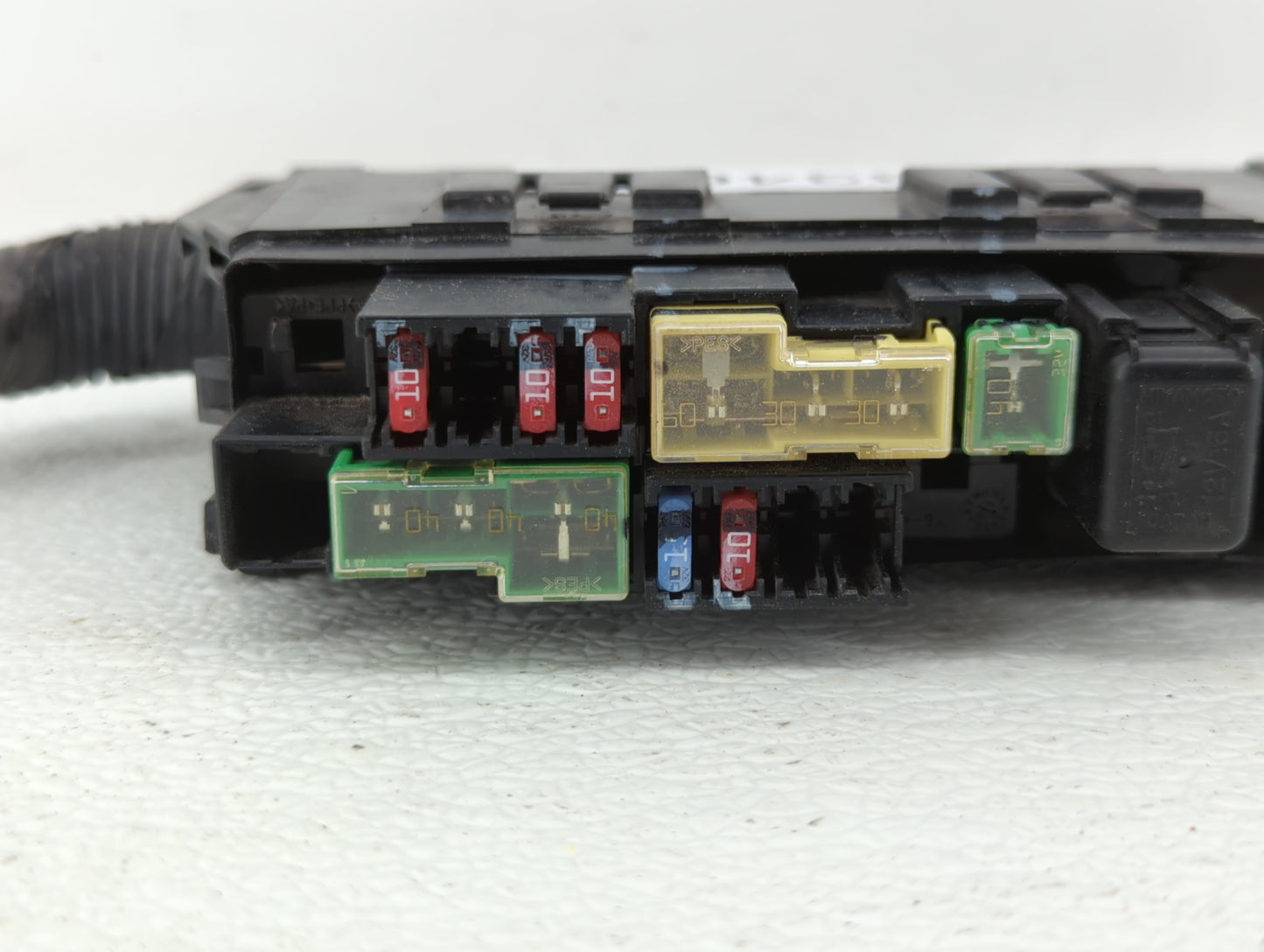 2013-2019 Nissan Sentra Fusebox Fuse Box Panel Relay Module P/N:284B7 3RA3B 284B7 3RA3E Fits OEM Used Auto Parts - Oemusedau