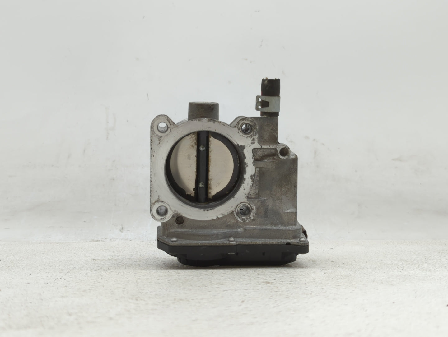 2013-2019 Nissan Sentra Throttle Body P/N:3RA60-01 C 3RA60-01 E, 3RA60-01 D Fits Fits 2013 2014 2015 2016 2017 2018 2019 OEM