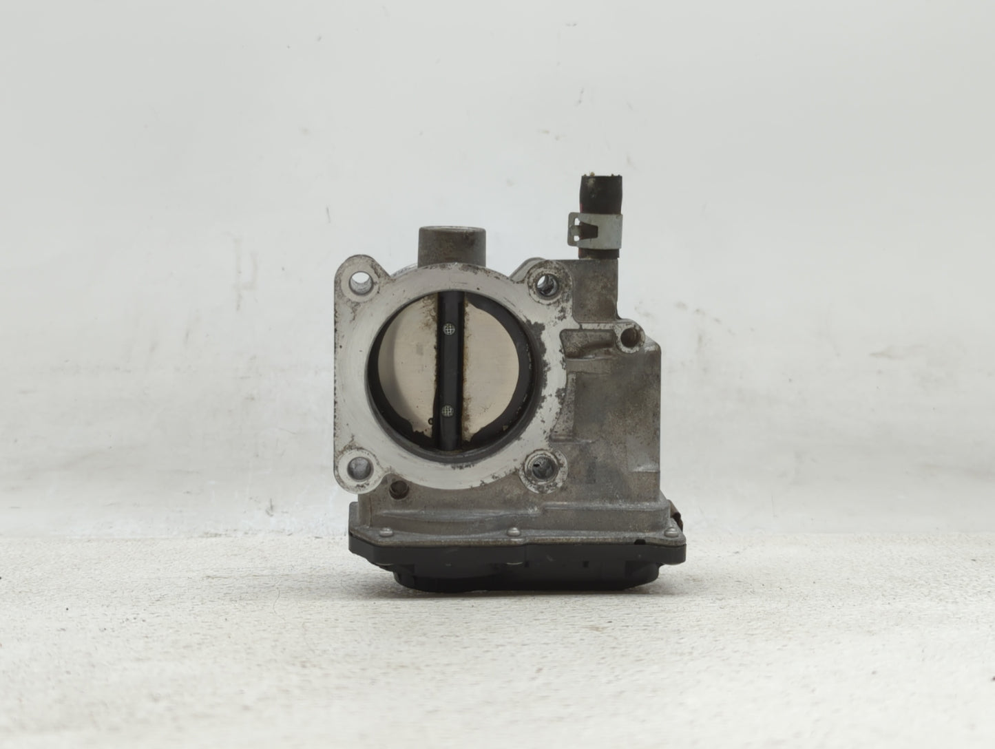 2013-2019 Nissan Sentra Throttle Body P/N:3RA60-01 C 3RA60-01 E, 3RA60-01 D Fits Fits 2013 2014 2015 2016 2017 2018 2019 OEM