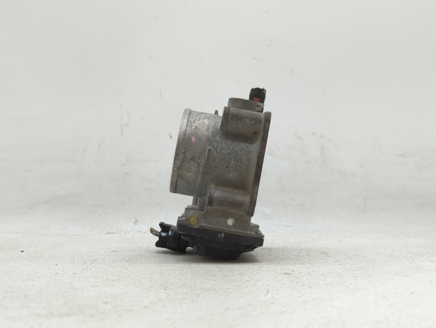 2013-2019 Nissan Sentra Throttle Body P/N:3RA60-01 C 3RA60-01 E, 3RA60-01 D Fits Fits 2013 2014 2015 2016 2017 2018 2019 OEM