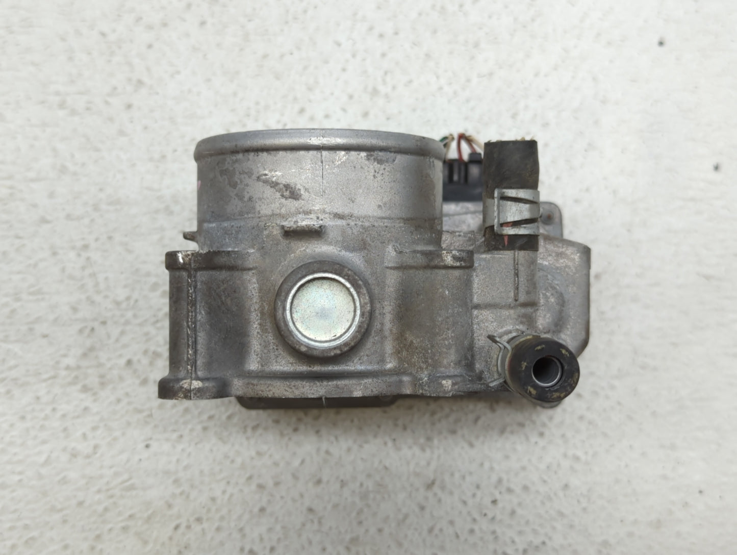 2013-2019 Nissan Sentra Throttle Body P/N:3RA60-01 C 3RA60-01 E, 3RA60-01 D Fits Fits 2013 2014 2015 2016 2017 2018 2019 OEM