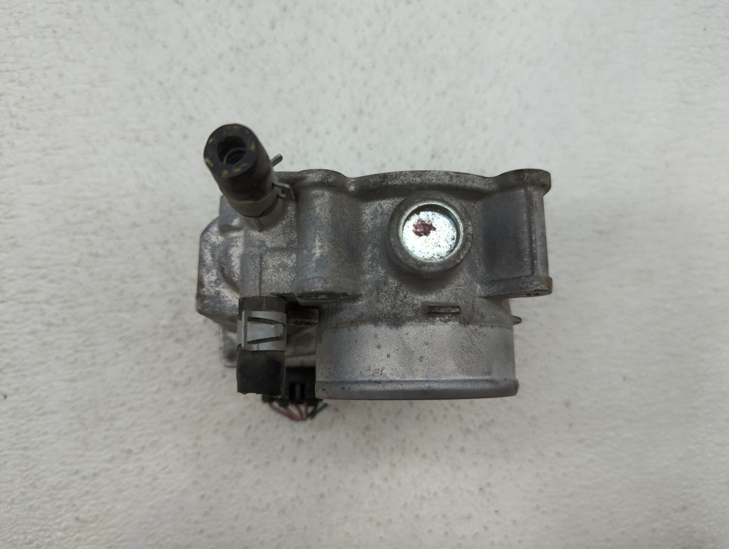 2013-2019 Nissan Sentra Throttle Body P/N:3RA60-01 C 3RA60-01 E, 3RA60-01 D Fits Fits 2013 2014 2015 2016 2017 2018 2019 OEM