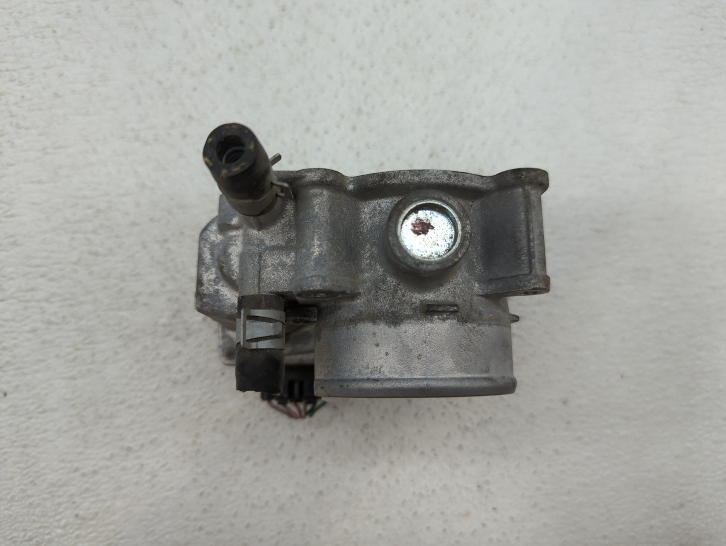 2013-2019 Nissan Sentra Throttle Body P/N:3RA60-01 C 3RA60-01 E, 3RA60-01 D Fits Fits 2013 2014 2015 2016 2017 2018 2019 OEM
