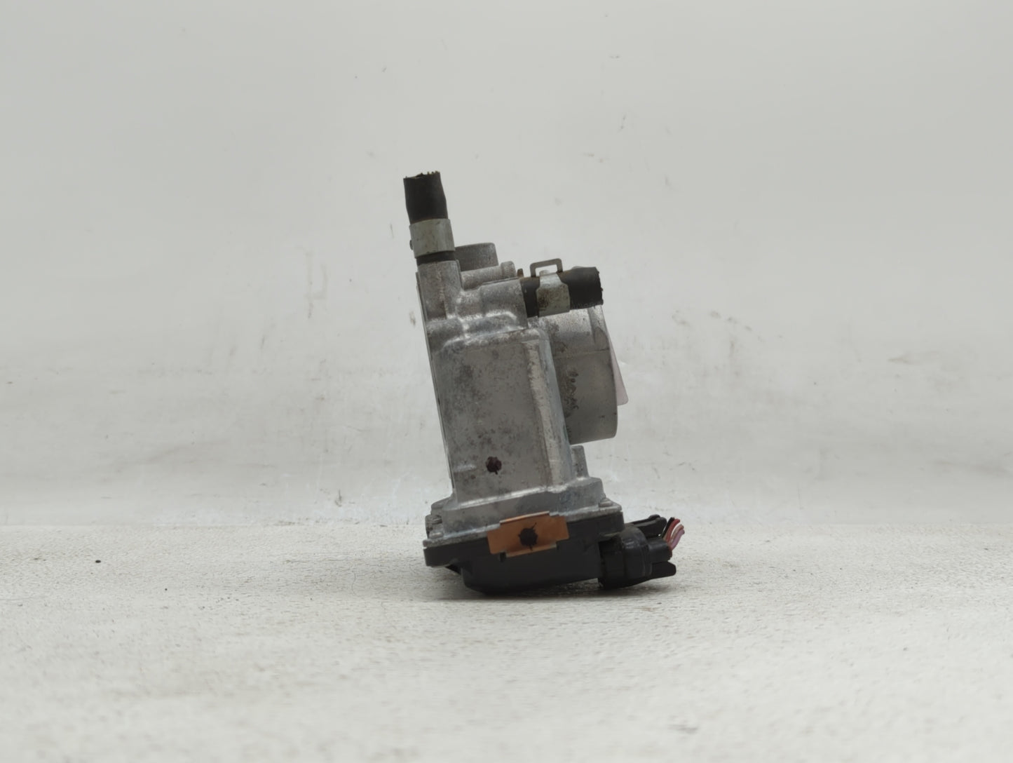 2013-2019 Nissan Sentra Throttle Body P/N:3RA60-01 C 3RA60-01 E, 3RA60-01 D Fits Fits 2013 2014 2015 2016 2017 2018 2019 OEM