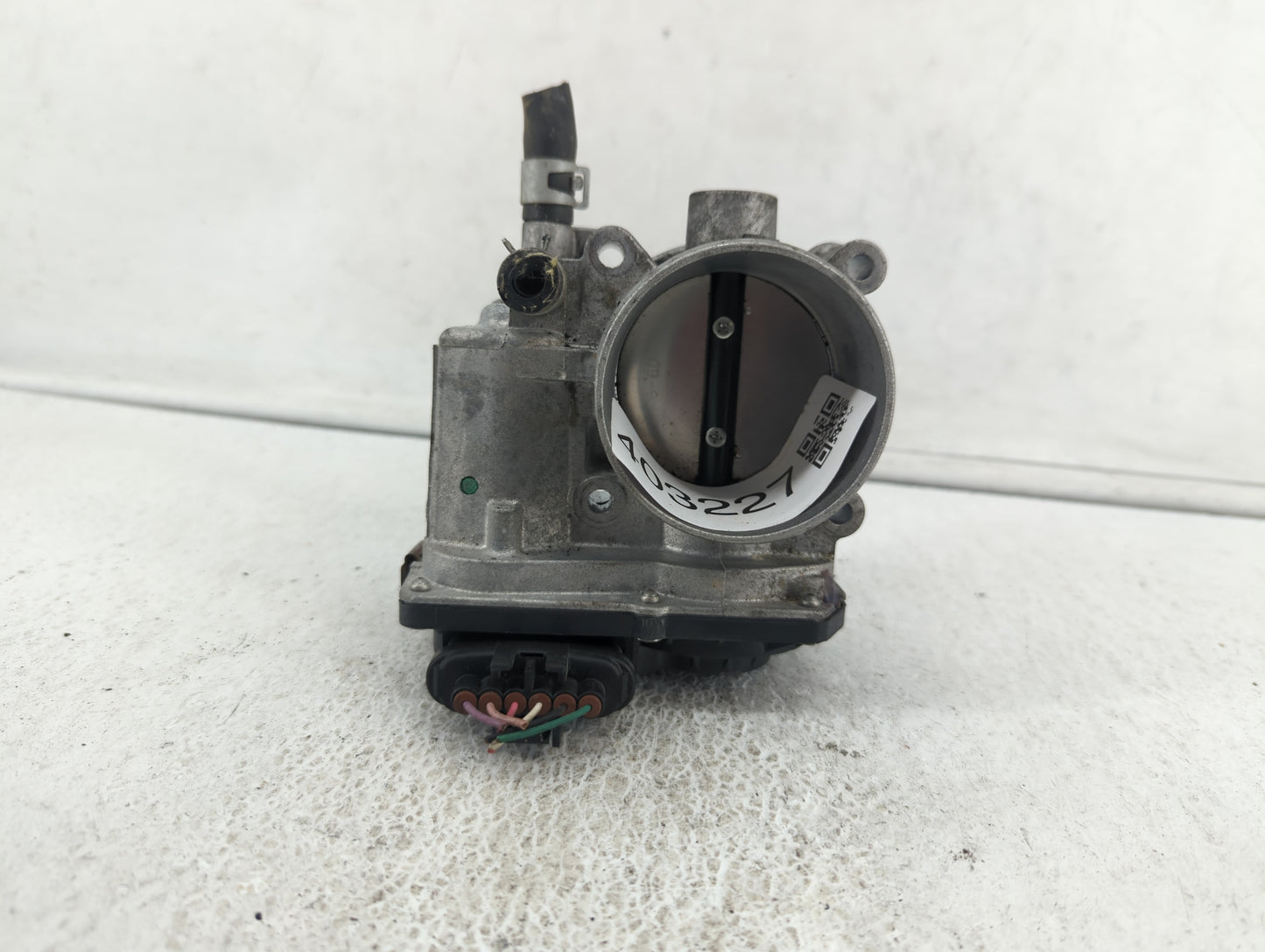 2013-2019 Nissan Sentra Throttle Body P/N:3RA60-01 C 3RA60-01 E, 3RA60-01 D Fits Fits 2013 2014 2015 2016 2017 2018 2019 OEM