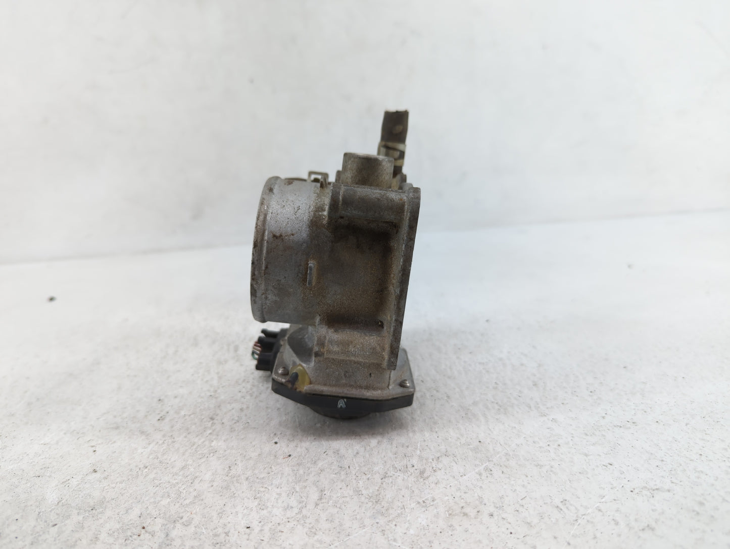 2013-2019 Nissan Sentra Throttle Body P/N:3RA60-01 C 3RA60-01 E, 3RA60-01 D Fits Fits 2013 2014 2015 2016 2017 2018 2019 OEM