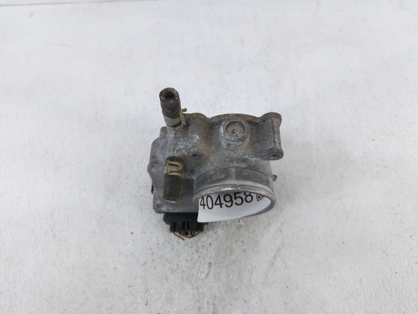 2013-2019 Nissan Sentra Throttle Body P/N:3RA60-01 C 3RA60-01 E, 3RA60-01 D Fits Fits 2013 2014 2015 2016 2017 2018 2019 OEM