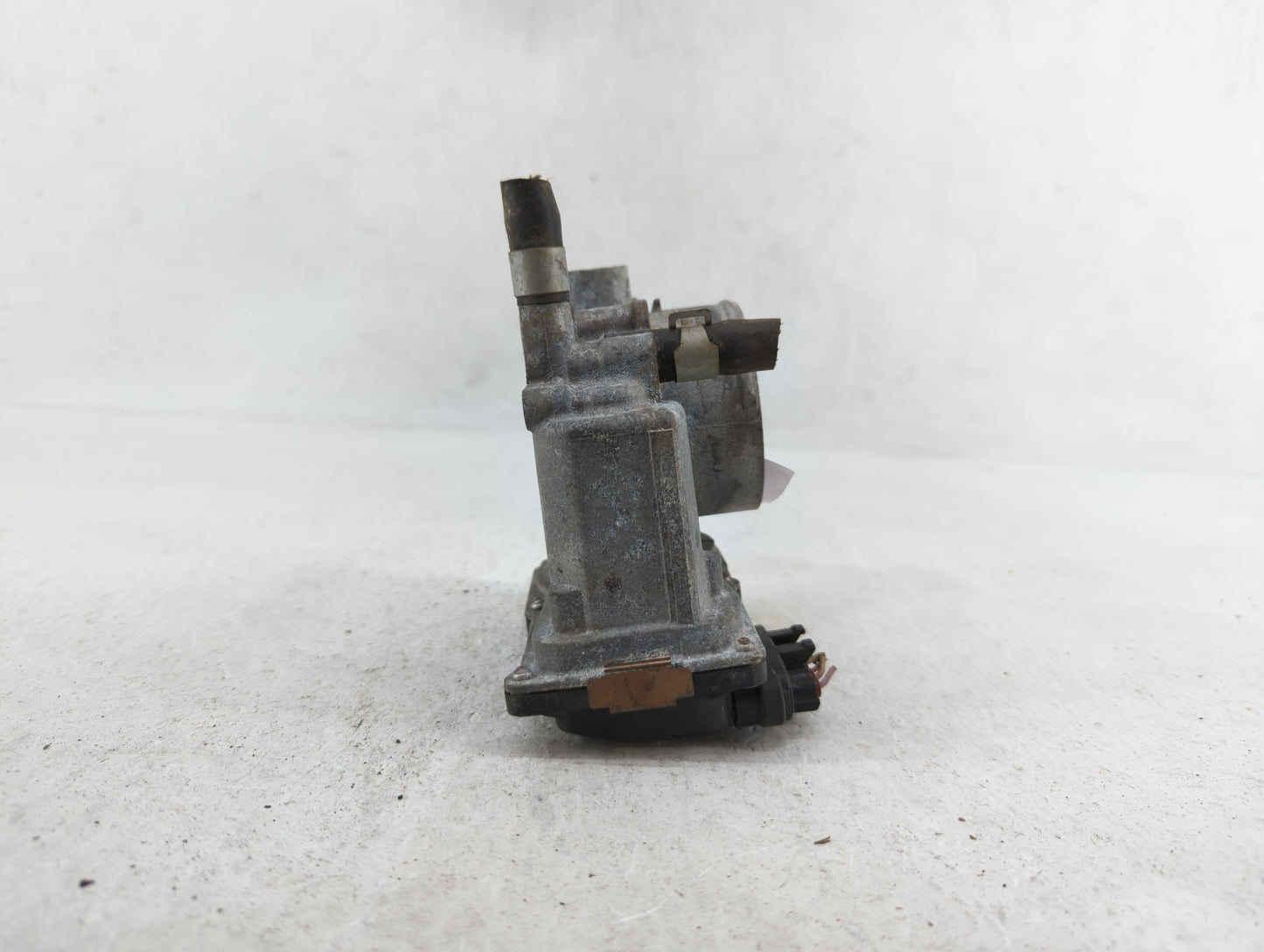 2013-2019 Nissan Sentra Throttle Body P/N:3RA60-01 C 3RA60-01 E, 3RA60-01 D Fits Fits 2013 2014 2015 2016 2017 2018 2019 OEM