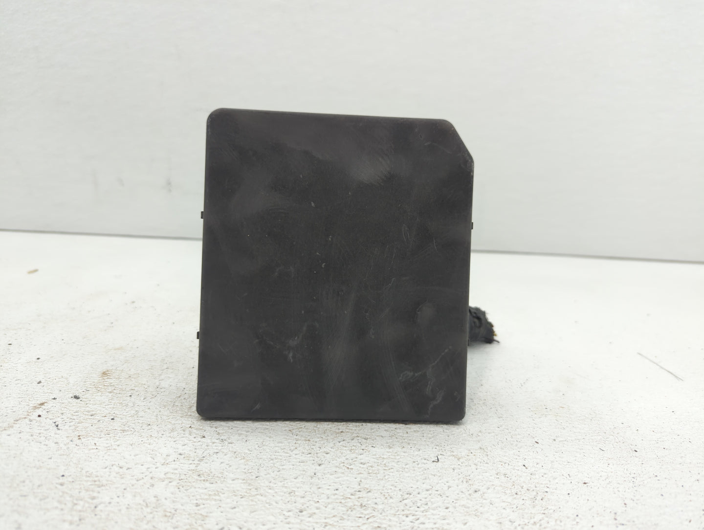 2013-2019 Nissan Sentra Fusebox Fuse Box Panel Relay Module P/N:284B7 3RA3B 284B7 3RA3E Fits OEM Used Auto Parts - Oemusedau