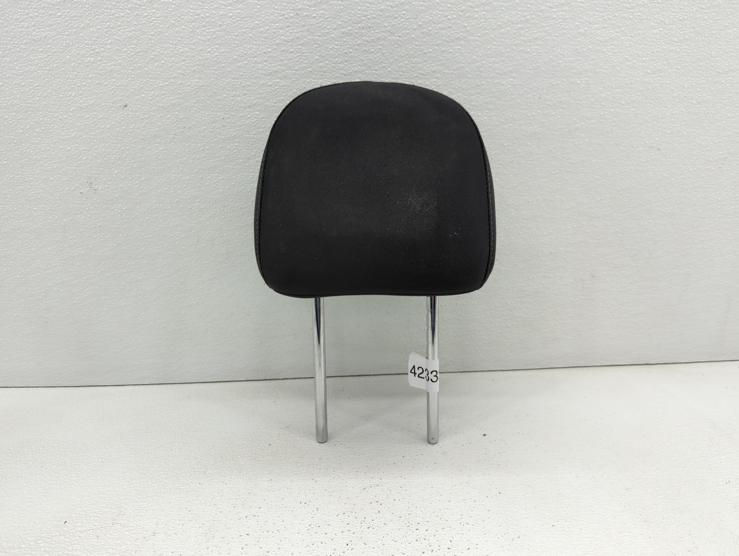 2017-2019 Nissan Sentra Headrest Head Rest Front Driver Passenger Seat - Oemusedautoparts1.com