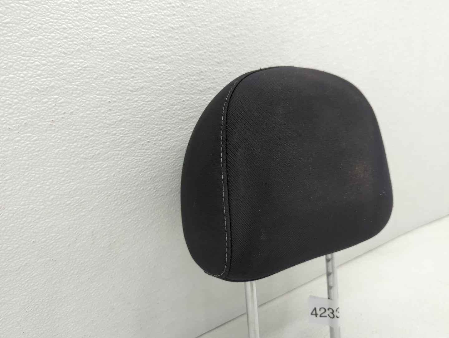 2017-2019 Nissan Sentra Headrest Head Rest Front Driver Passenger Seat - Oemusedautoparts1.com