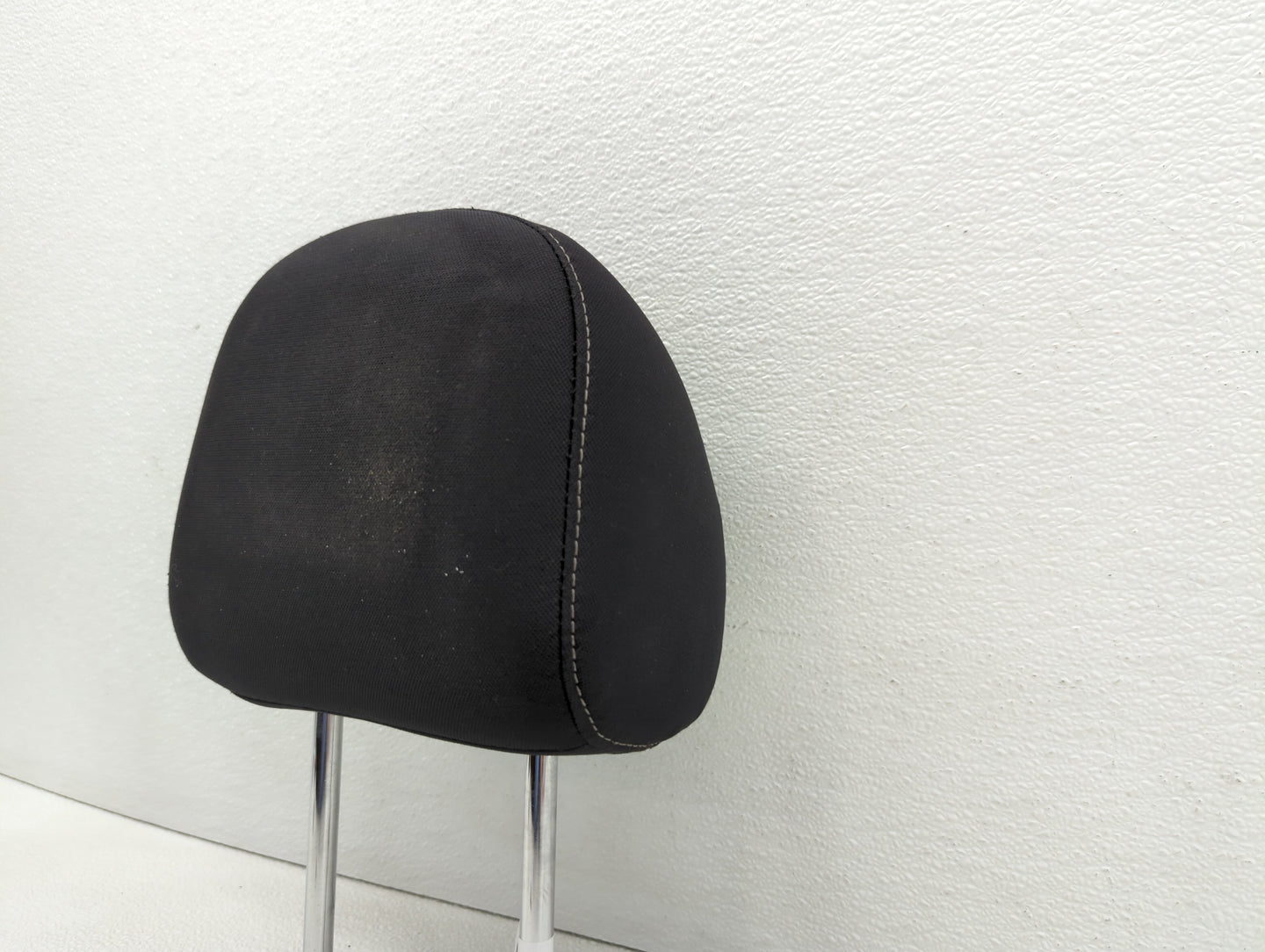 2017-2019 Nissan Sentra Headrest Head Rest Front Driver Passenger Seat - Oemusedautoparts1.com