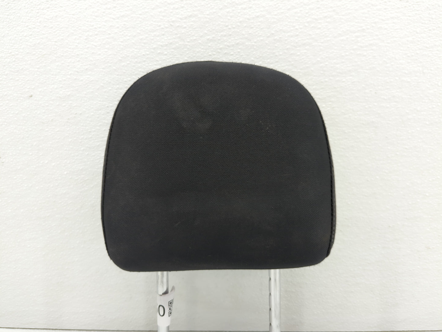 2016-2017 Nissan Sentra Headrest Head Rest Front Driver Passenger Seat - Oemusedautoparts1.com