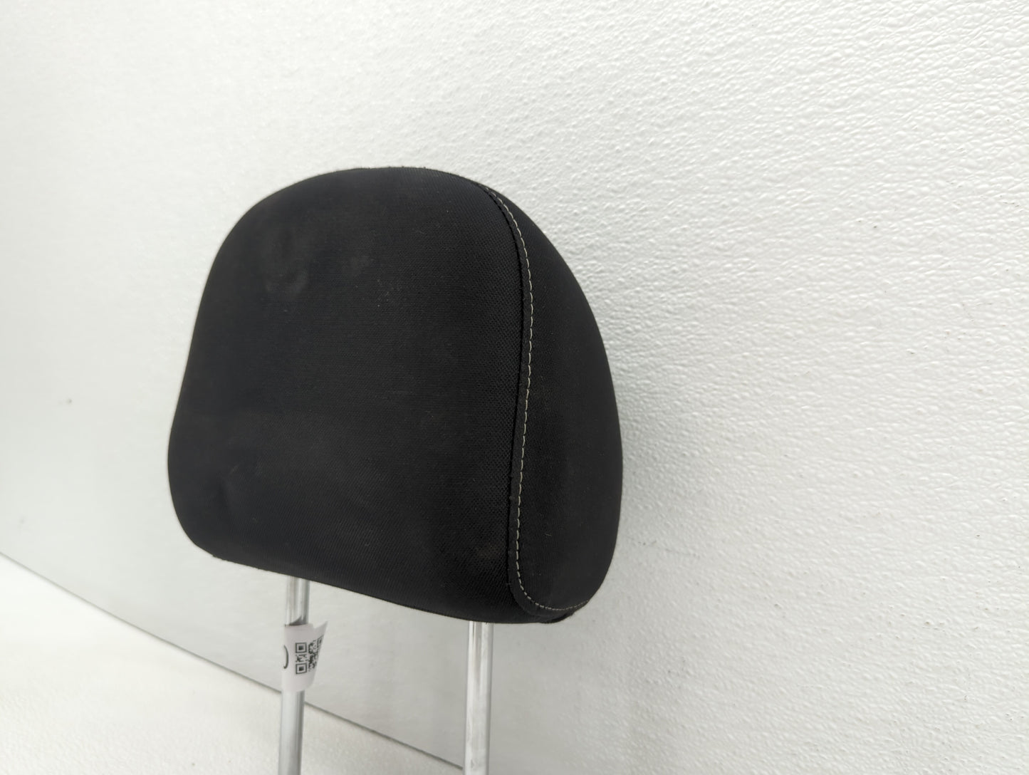 2016-2017 Nissan Sentra Headrest Head Rest Front Driver Passenger Seat - Oemusedautoparts1.com