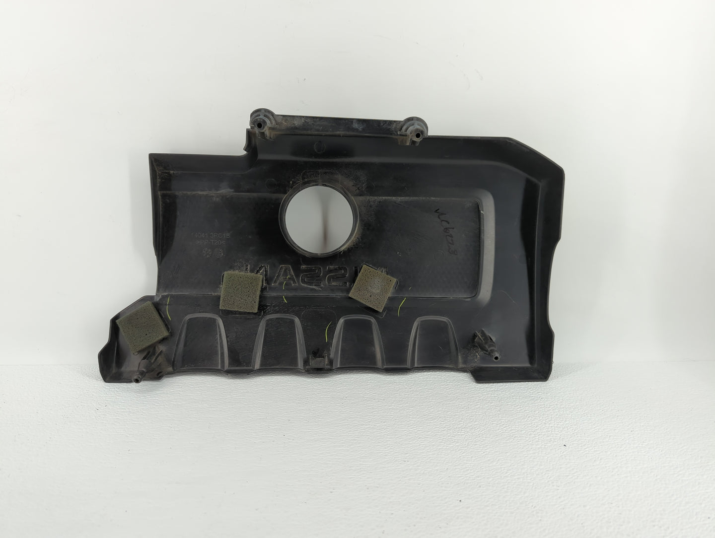 2017 Nissan Sentra Engine Cover - Oemusedautoparts1.com