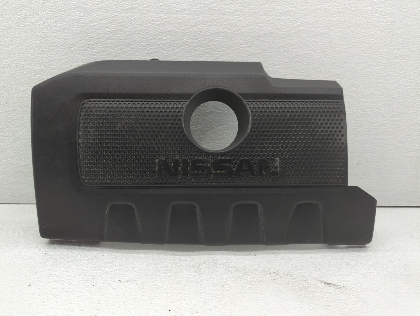2017 Nissan Sentra Engine Cover - Oemusedautoparts1.com