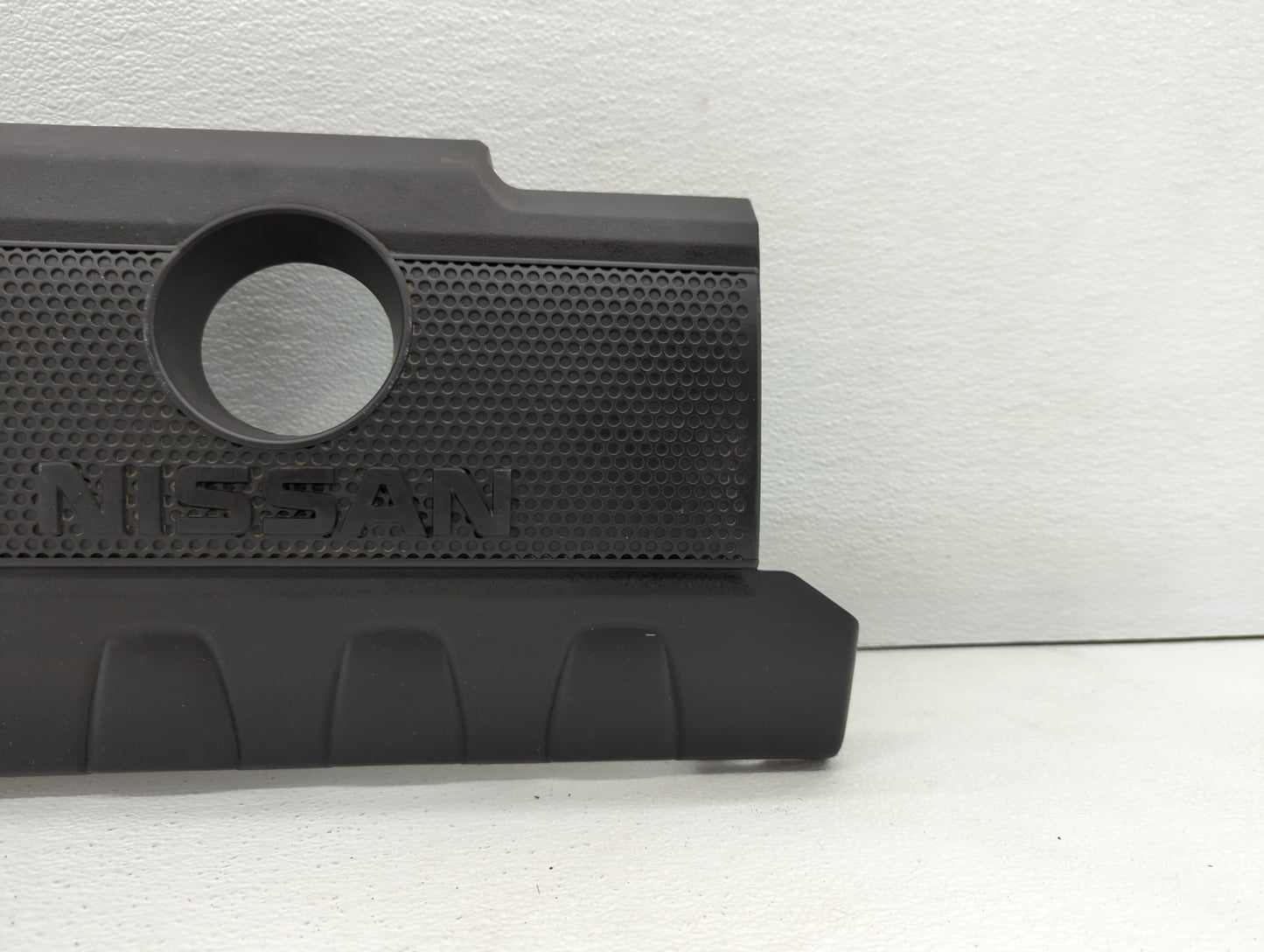 2017 Nissan Sentra Engine Cover - Oemusedautoparts1.com
