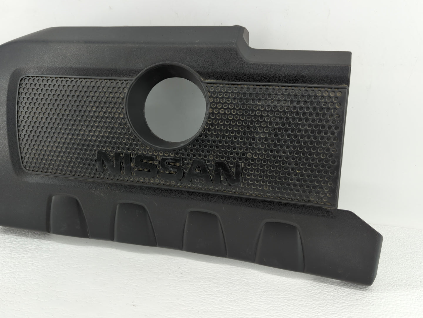 2017 Nissan Sentra Engine Cover - Oemusedautoparts1.com