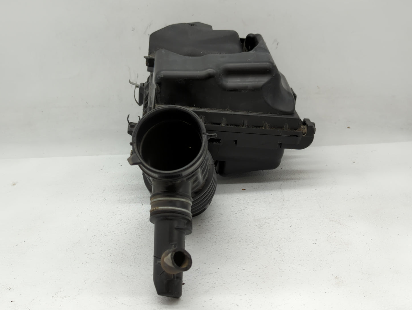 2017 Nissan Sentra Air Cleaner Intake-duct Hose Tube - Oemusedautoparts1.com