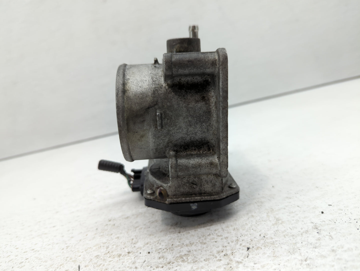2013-2019 Nissan Sentra Throttle Body P/N:3RA60-01 C 3RA60-01 B, 3RA60-01 A Fits Fits 2013 2014 2015 2016 2017 2018 2019 OEM
