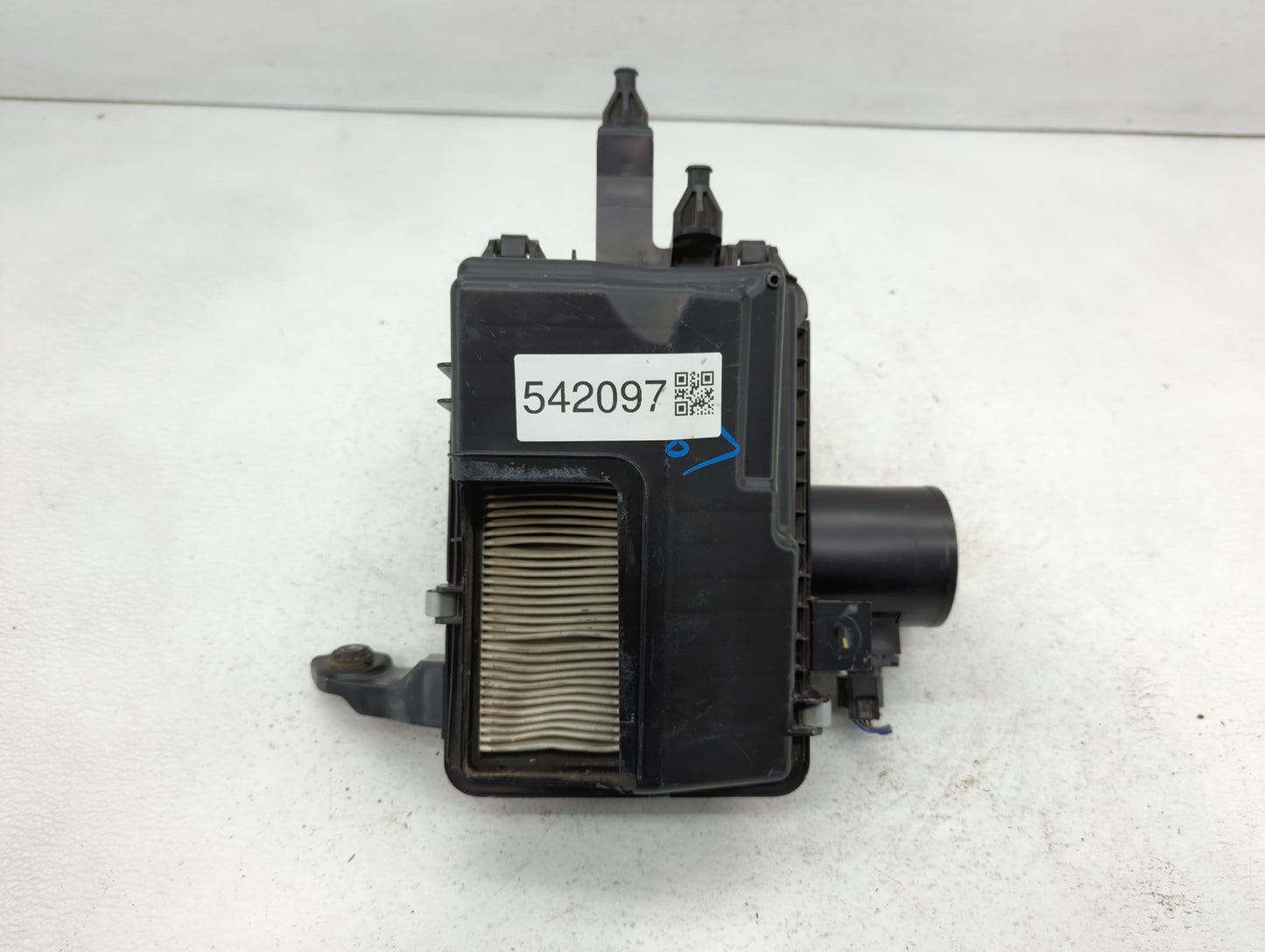 2017 Nissan Sentra Air Cleaner Intake-duct Hose Tube - Oemusedautoparts1.com