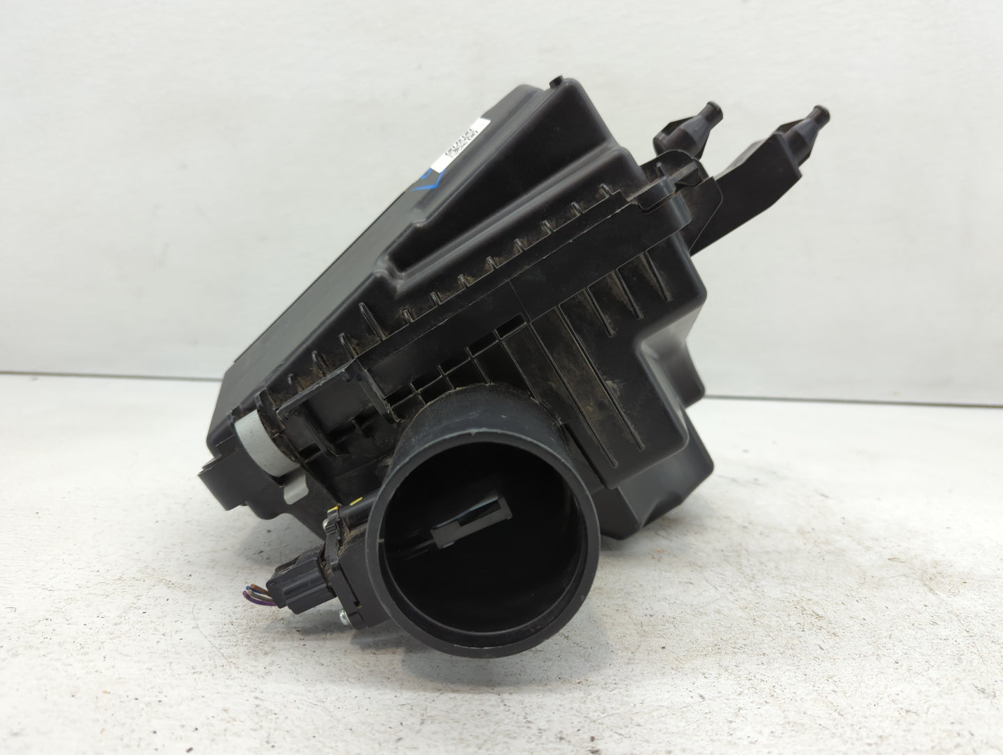 2017 Nissan Sentra Air Cleaner Intake-duct Hose Tube - Oemusedautoparts1.com