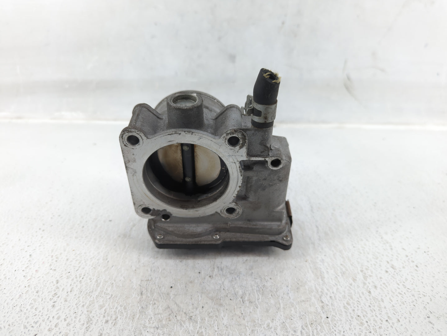 2013-2019 Nissan Sentra Throttle Body P/N:3RA60-01 Fits Fits 2013 2014 2015 2016 2017 2018 2019 OEM Used Auto Parts - Oemuse
