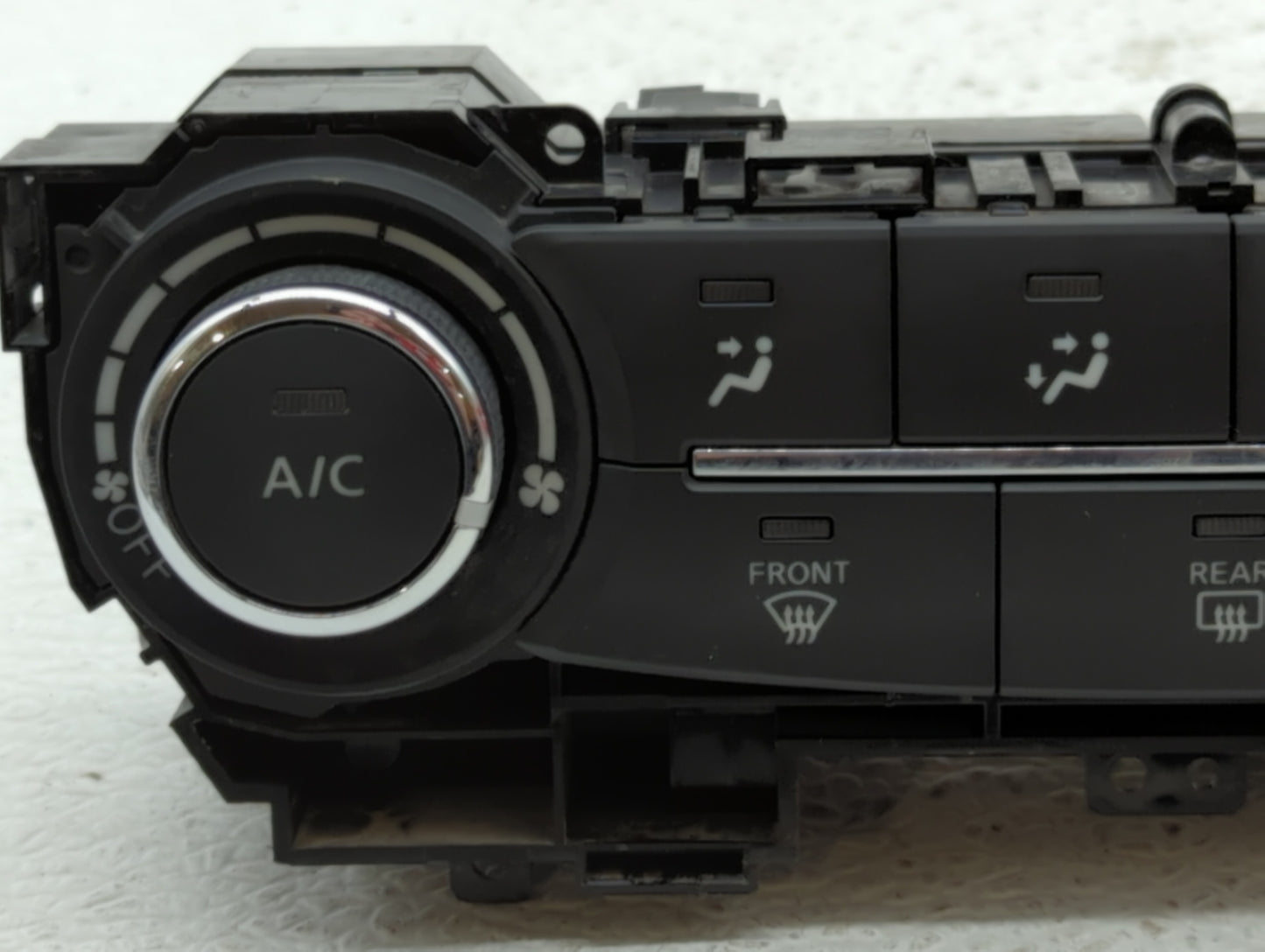 2017-2019 Nissan Sentra Climate Control Module Temperature AC/Heater Replacement Fits Fits 2017 2018 2019 OEM Used Auto Part