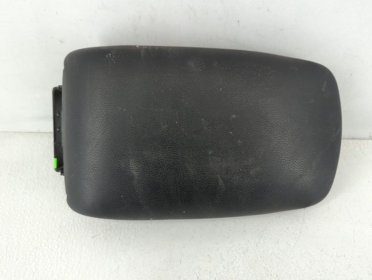 2017-2019 Nissan Sentra Center Console Armrest Cover Lid Black - Oemusedautoparts1.com