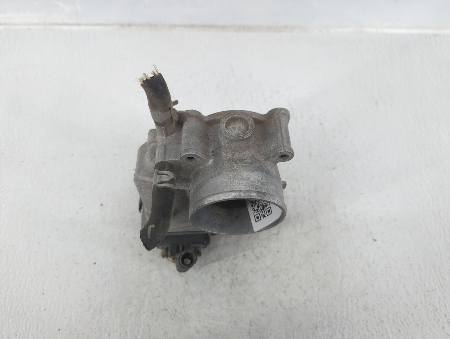 2013-2019 Nissan Sentra Throttle Body P/N:3RA60-01 A 3RA60-01 Fits Fits 2013 2014 2015 2016 2017 2018 2019 OEM Used Auto Par