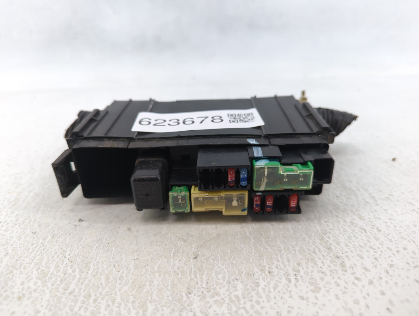 2013-2019 Nissan Sentra Fusebox Fuse Box Panel Relay Module P/N:7154-7223-30 284B7-3SG1A Fits OEM Used Auto Parts - Oemuseda