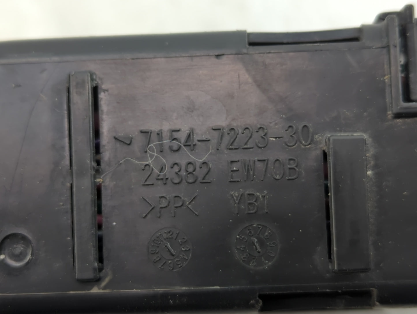 2013-2019 Nissan Sentra Fusebox Fuse Box Panel Relay Module P/N:7154-7223-30 284B7-3SG1A Fits OEM Used Auto Parts - Oemuseda
