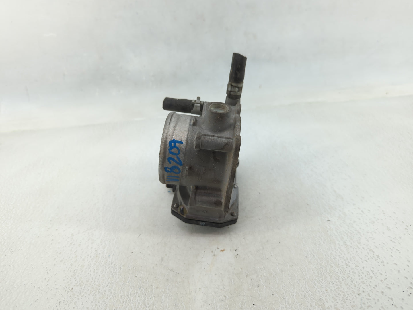 2013-2019 Nissan Sentra Throttle Body P/N:3RA60-01 B Fits Fits 2013 2014 2015 2016 2017 2018 2019 OEM Used Auto Parts - Oemu