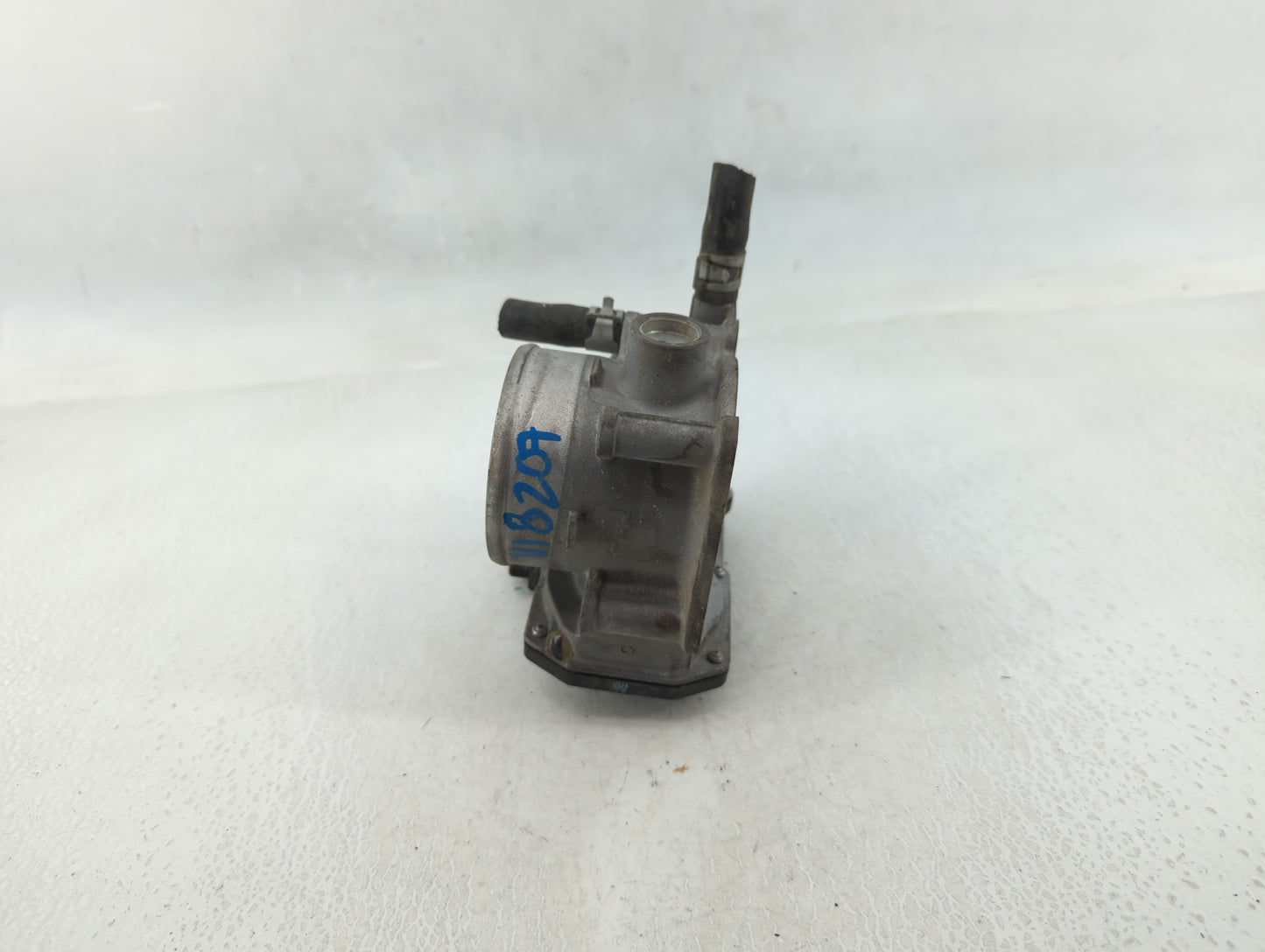 2013-2019 Nissan Sentra Throttle Body P/N:3RA60-01 B Fits Fits 2013 2014 2015 2016 2017 2018 2019 OEM Used Auto Parts - Oemu