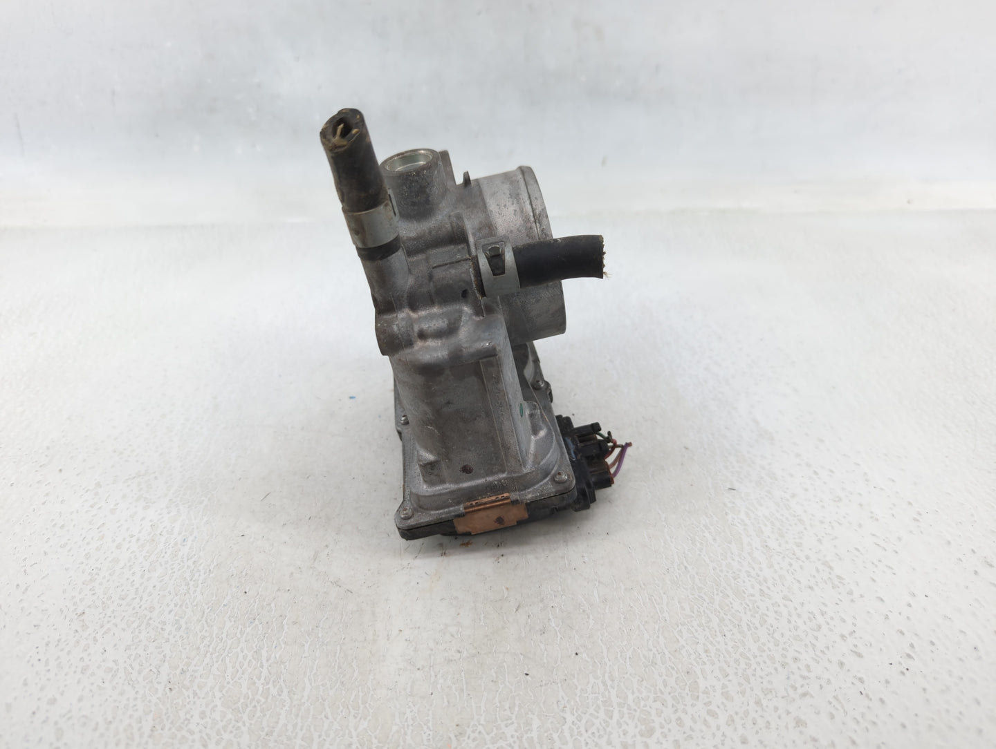 2013-2019 Nissan Sentra Throttle Body P/N:3RA60-01 B Fits Fits 2013 2014 2015 2016 2017 2018 2019 OEM Used Auto Parts - Oemu