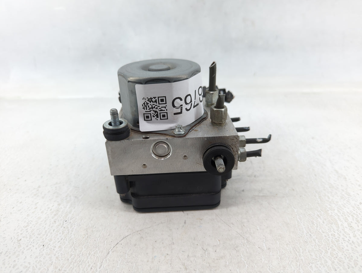 2016-2018 Nissan Sentra Anti-Lock Brake ABS Pump Module Actuator OEM P/N:269 644 47660 4FU0C Fits Fits 2016 2017 2018 OEM Us