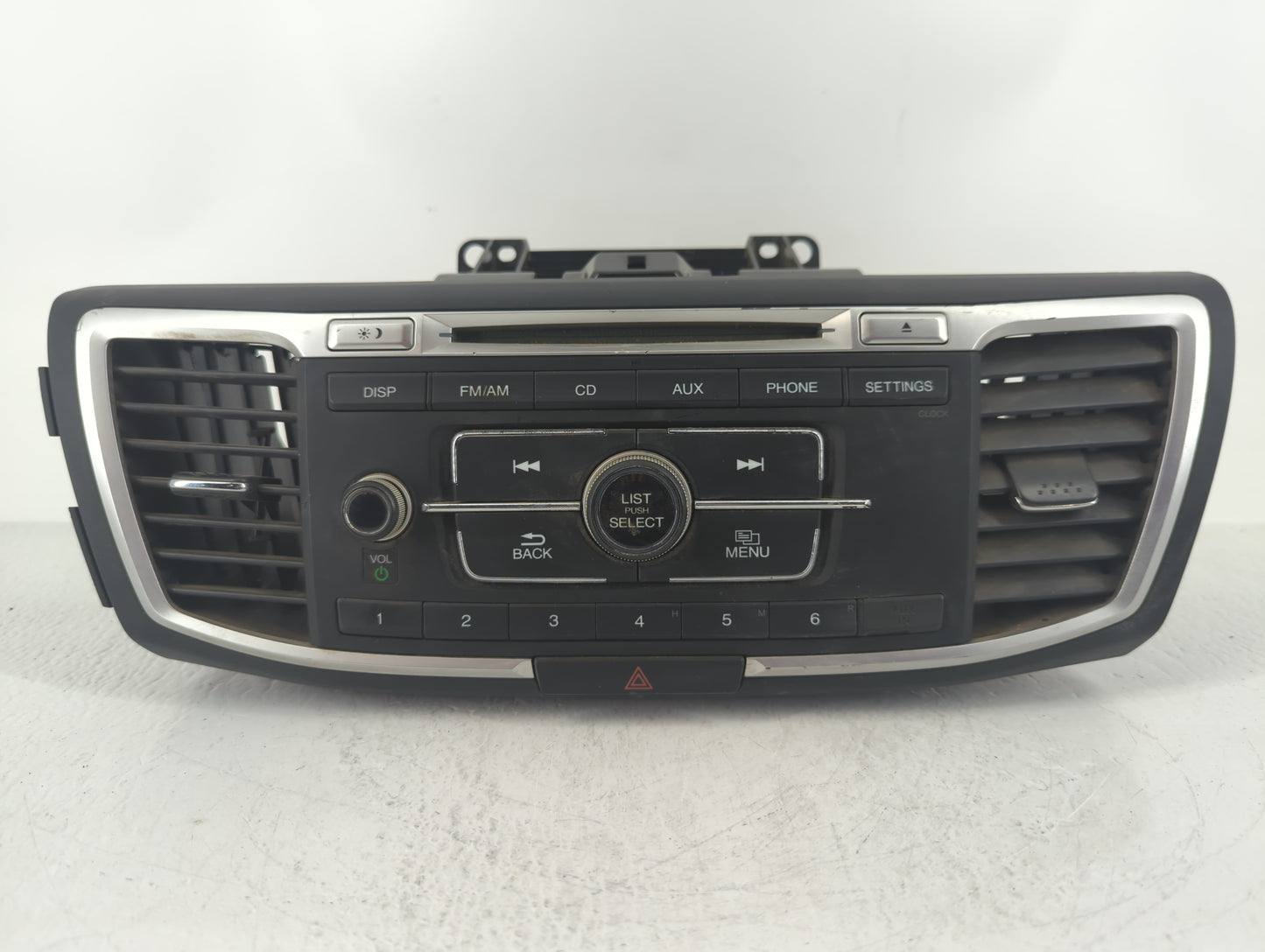 2017-2019 Nissan Sentra Am Fm Cd Player Radio Receiver - Oemusedautoparts1.com