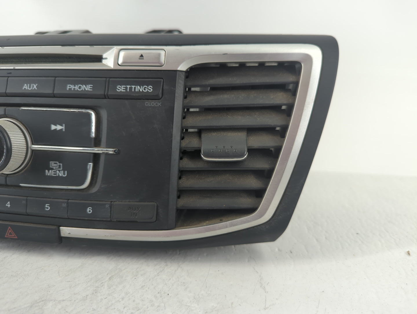 2017-2019 Nissan Sentra Am Fm Cd Player Radio Receiver - Oemusedautoparts1.com