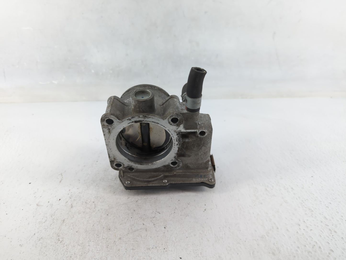 2013-2019 Nissan Sentra Throttle Body P/N:3RA60-01 A Fits Fits 2013 2014 2015 2016 2017 2018 2019 OEM Used Auto Parts - Oemu