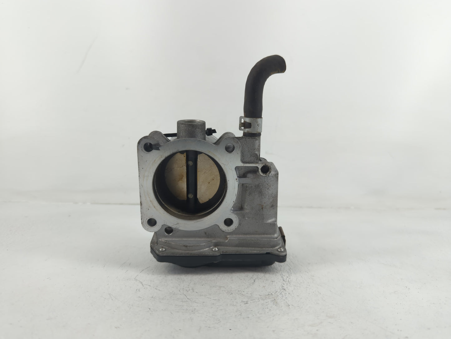 2013-2019 Nissan Sentra Throttle Body P/N:7A06 00704, 3RA60-01 B Fits Fits 2013 2014 2015 2016 2017 2018 2019 OEM Used Auto 