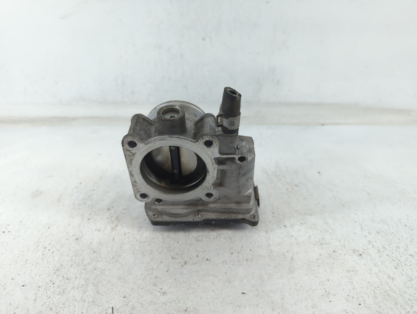 2013-2019 Nissan Sentra Throttle Body P/N:00449 7E08, 3RA60-01 B Fits Fits 2013 2014 2015 2016 2017 2018 2019 OEM Used Auto 
