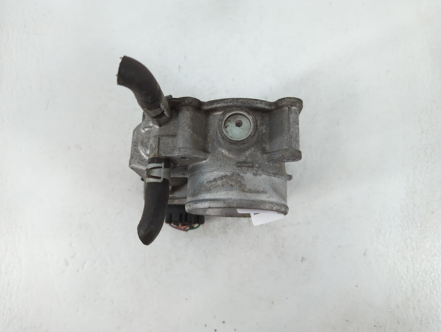2013-2019 Nissan Sentra Throttle Body P/N:00894 6L15, 3RA60-01 B Fits Fits 2013 2014 2015 2016 2017 2018 2019 OEM Used Auto 