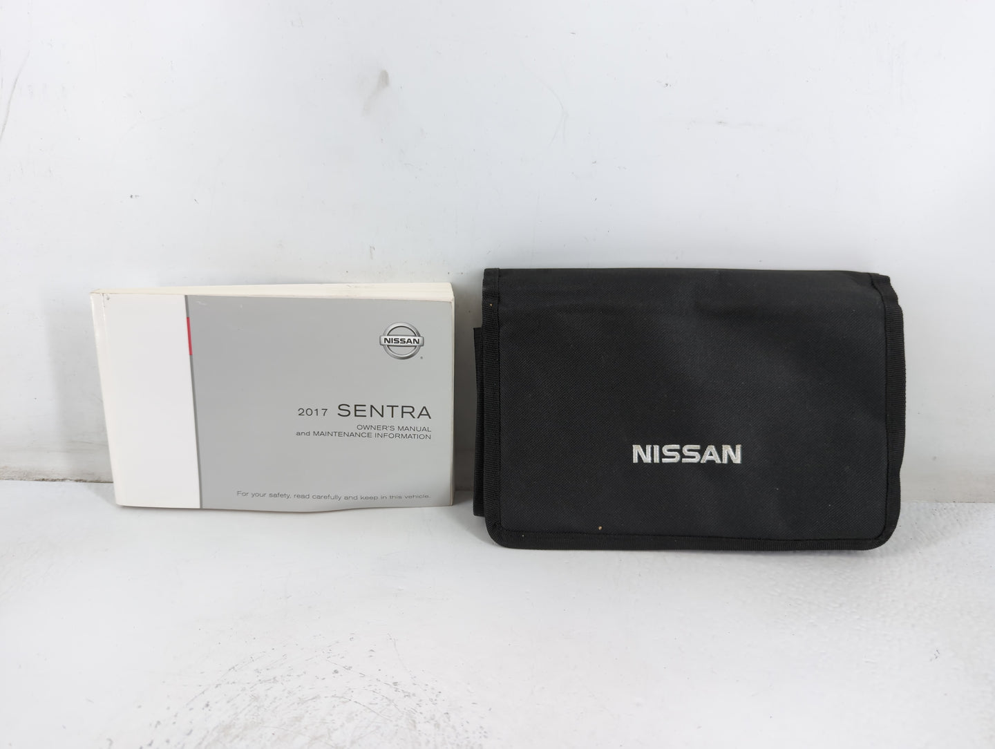 2017 Nissan Sentra Owners Manual Book Guide P/N:OM17EM 0B17U1 OEM Used Auto Parts - Oemusedautoparts1.com